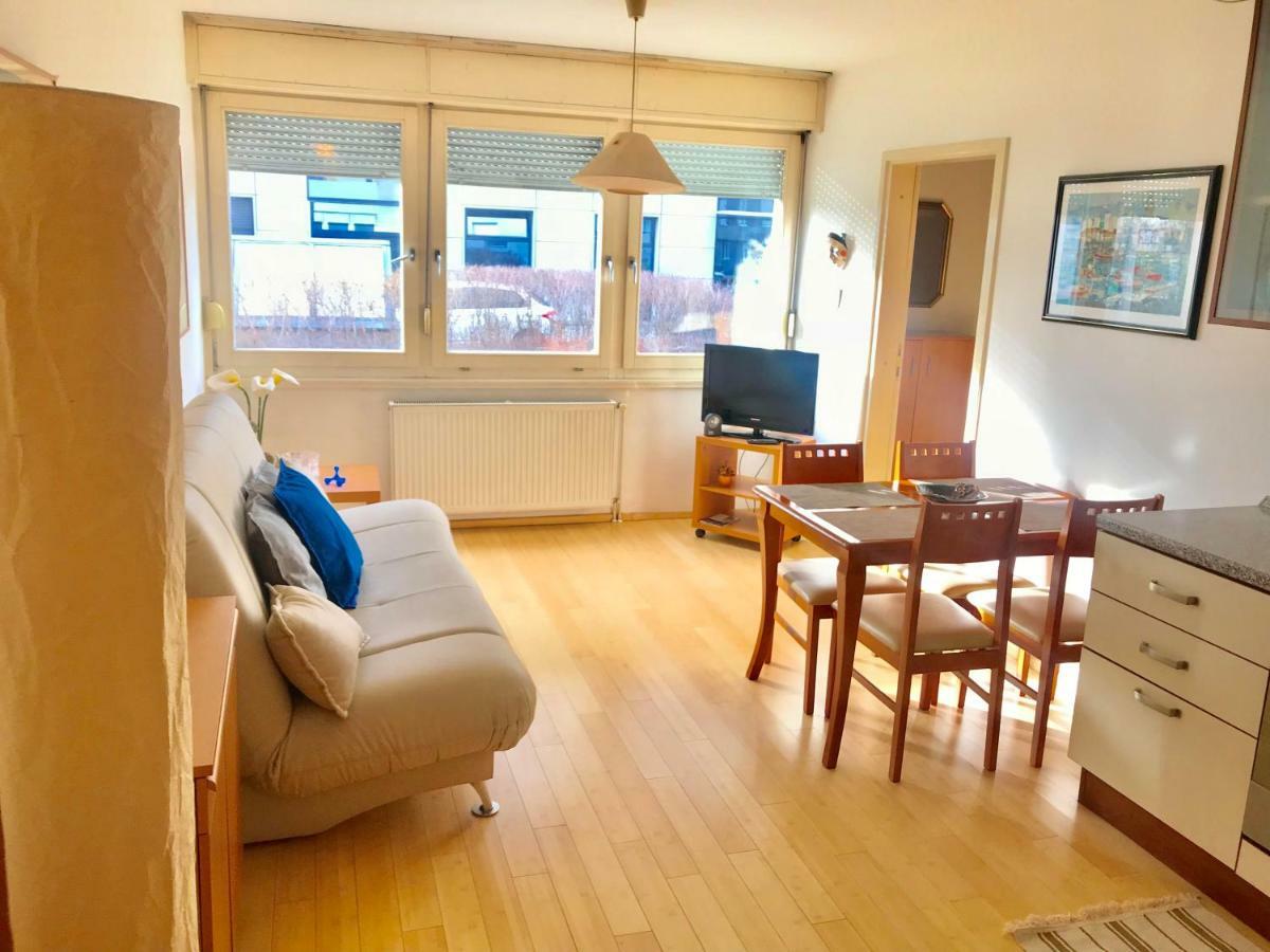 Artsy Apartment Zagreb Bagian luar foto